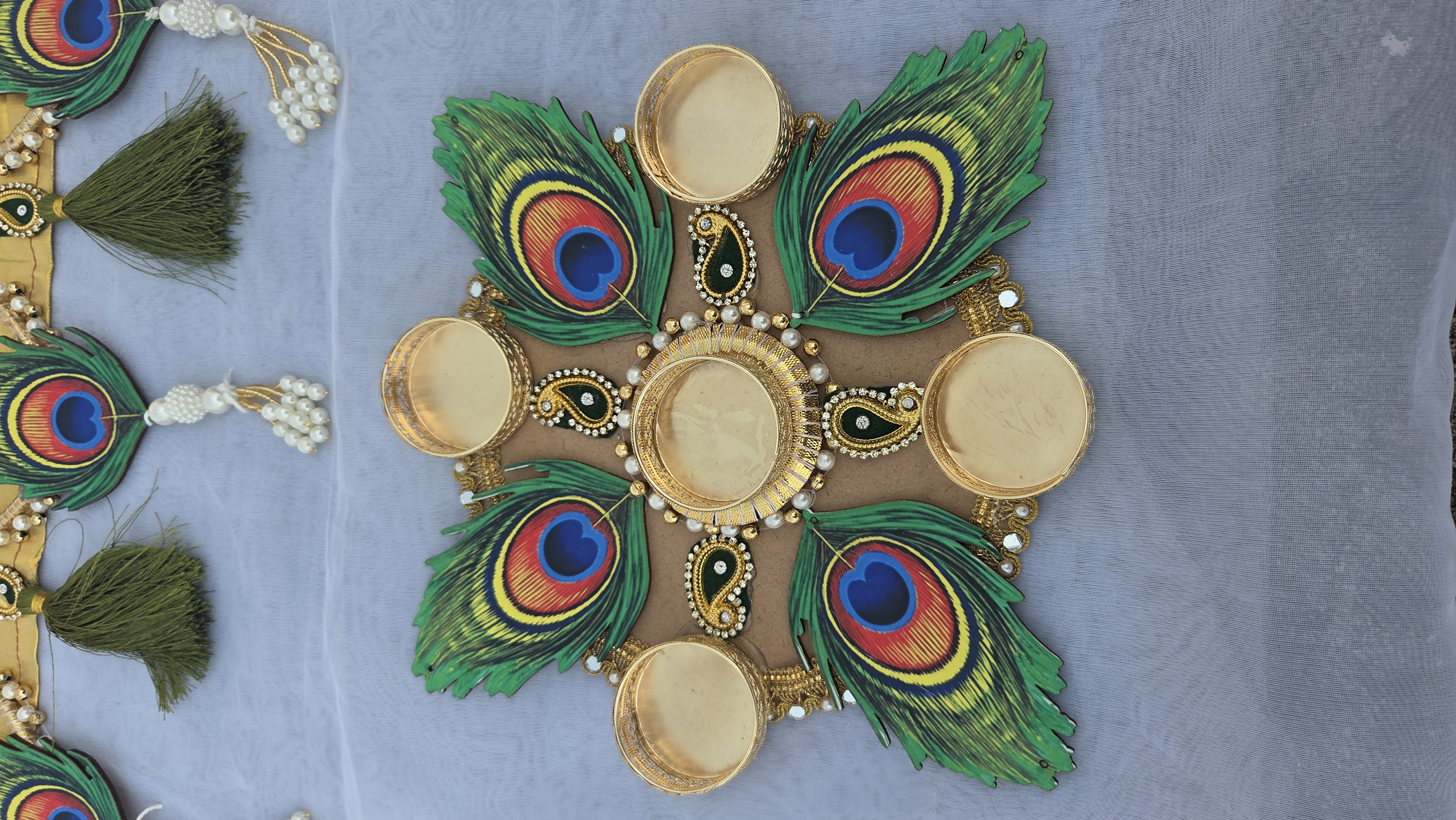 เช่นเดียวกับภาพ