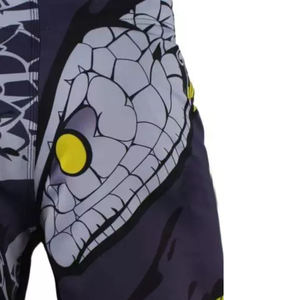 กางเกงชกมวย MMA แบบสั่งทำพิเศษสำหรับผู้ชาย ทนทาน น้ำหนักเบา ระบายอากาศได้ดี พร้อมโลโก้แบบกำหนดเอง กางเกงมืออาชีพ - Product Image 4