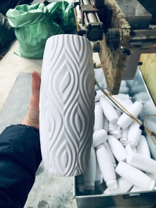 Vase à fleurs en plastique aspect céramique nordique, léger, résistant aux chocs, vase décoratif pour la maison, les événements et la décoration de table - Mme Tarina - Product Image 6