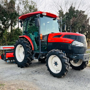 Tracteur utilitaire compact Kubota KL48Z avec motoculteur en action dans un contexte agricole - Product Image 1
