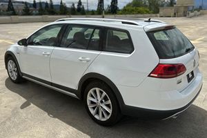 Golff Alltrack SE 2017, boîte manuelle 6 vitesses, moteur 4 cylindres turbo, transmission intégrale - Product Image 4