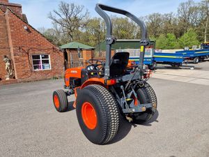 Comprar Nuevo tractor cortacésped Kubota B3030 Ride-On Kobota a la venta - Product Image 6
