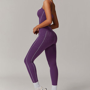 Vente flash Nouveau design Ensemble de yoga respirant pour femmes Prix bas Service OEM Séchage rapide Ensemble de yoga léger pour femmes - Product Image 4