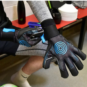 Guantes de fútbol profesionales transpirables de alta calidad Látex Entrenamiento Fútbol Los mejores guantes de portero Protección, Guantes de portero - Product Image 2
