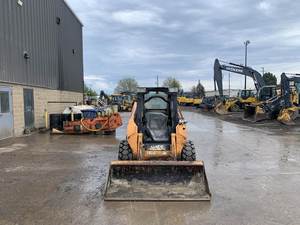 Chargeuse compacte Case SR200 2011 : Chargeuse de taille moyenne fiable avec des performances et une efficacité élevées - Product Image 2