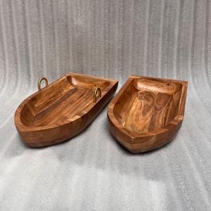 Servidor de ensalada de barco de madera de acacia pulido hecho a mano con cucharas de acero para servir aperitivos ensaladas y frutas en fiestas - Product Image 3