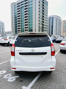 EXCELLENT ÉTAT 2017 TO-YO-TA AV-AN-ZA TRANSMISSION AUTOMATIQUE 4 CYLINDRES SIÈGES EN CUIR - Product Image 5