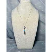 Collier en turquoise Kingman et argent sterling, fabriqué par des artisans Navajo, conçu en forme de flèche, idéal pour un cadeau