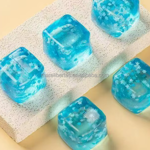 Juguetes antiestrés de diseño cuadrado con forma de cubo de hielo, juguetes sensoriales suaves para niños y adultos - Product Image 3