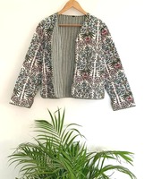 Magnifique Veste Courte Matelassée Réversible Faite Main en 100% Coton à Motifs Floraux Blancs, Légère, Nouveau Style Manteau pour Femme, Tenue de Soirée