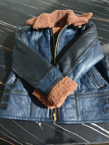 Vestes pour femmes personnalisées de qualité supérieure Veste en cuir de fourrure de mouton Hip hop élégante OEM vente en gros de vestes d'hiver en cuir véritable - Product Image 3