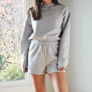 ชุดเซ็ตเสื้อสเวตเชิ้ตและกางเกงขาสั้นผู้หญิงคุณภาพสูง ผ้าถักเนื้อแน่น สวมใส่สบาย ลุคสบายๆ ทรงปกติ - Product Image 5