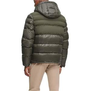 Chaqueta de Plumón de Invierno para Hombre de Alta Calidad con Cuello Alto, Nueva Tendencia de Moda, Logotipo Frontal, Hecho en Pakistán, Envío DDP - Product Image 2