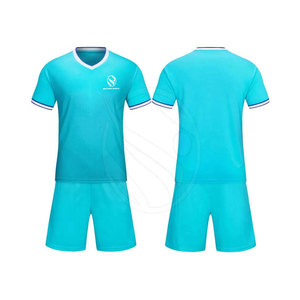 Uniforme de fútbol teñido liso al por mayor de entrenamiento con el mejor precio, fabricante de Pakistán, uniforme de fútbol para venta en línea - Product Image 3