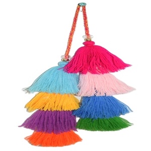 พวงกุญแจพู่ทำด้วยมือโบฮีเมียนผ้าฝ้ายหลายชั้น - Product Image 1