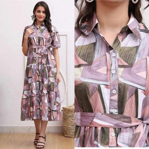 Kurta de Diseño Elegante y Confortable para Todo el Día, Hecha a Medida, con un Hermoso Diseño en el Cuello y Largo hasta la Rodilla, que Ofrece un Look Sofisticado y Ligero - Product Image 4