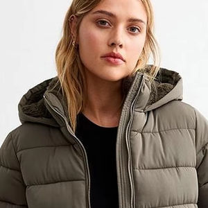 Chaqueta acolchada de alta calidad con estampado de logotipo personalizado para mujer, chaqueta acolchada de lona de invierno transpirable con procesamiento de punto - Product Image 6