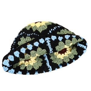 2025 luxe été femmes Crochet tricot seau chapeau de soleil à la main motif brodé éponge personnalisé Hip Hop Performance mode - Product Image 5