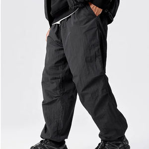 Pantalones Deportivos Unisex Personalizados con Logotipo, de Nailon/Crinkle, Corte Regular, Cortavientos de Moda, Talla Grande, Pierna Ancha - Product Image 1