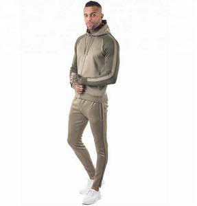 Ensemble de survêtement à logo personnalisé Costume de jogging à capuche Ensemble de survêtements pour hommes Survêtements de sport pour hommes Logo personnalisé Survêtements de sport pour hommes - Product Image 4