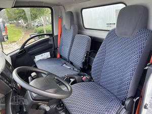 Isuzu N-PR-HD 2024 Usado en Buen Estado, Volante a la Izquierda - Product Image 2