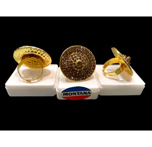 Élégante bague en diamant micro américain de forme ronde en plaqué or pour femme, parfaite pour les mariages quotidiens et les occasions spéciales - Product Image 1