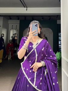 Modal lourd Lehenga Choli Bandhej imprimé fête traditionnelle porter séchage rapide toutes les saisons avec dentelle retouche - Product Image 4