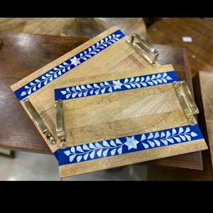 Plateau de travail décoratif en bois et vadrouille avec poignées en métal Plateau polyvalent pour les cadeaux de salle à manger ou la décoration du salon - Product Image 1