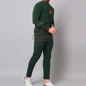Trajes Deportivos para Hombre de Alta Calidad, Disponibles en Stock, para Uso en Exteriores - Product Image 2