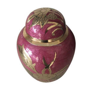 Urnas de Cremación de Latón Estilo Americano al por Mayor para Cenizas Humanas y de Adultos, Personalizables con Diseños a Medida para Mascotas - Product Image 3