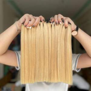 Vente en gros de paquets de cheveux vierges en vison brut, vente en gros de paquets de cheveux vierges avec clips, cuticules de cheveux vierges crus et alignés - Product Image 3