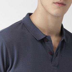 2025 Venta en línea de hombres para camiseta Polo con logotipo bordado Color sólido Ropa de calle Estilo de moda 100% algodón - Product Image 6