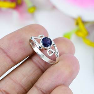 แหวนพลอยไอโอไลต์ทรงกลม ดีไซน์หรูหรา สำหรับผู้หญิง เงินแท้ 925 ทำด้วยมือ ของขวัญเครื่องประดับที่โดดเด่น - Product Image 3