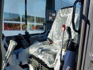 รถขุดขนาดเล็ก Kubota KX033-4 ใหม่เอี่ยม 2 ตัน 3.5 ตัน รถขุดขนาดเล็กยี่ห้อ Kubota พร้อมเครื่องยนต์และส่วนประกอบปั๊มหลัก - Product Image 3