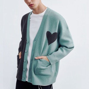 Nouveau design personnalisé de haute qualité multicolore à prix raisonnable style décontracté logo privé fabriqué en usine hommes col en V Cardi-gens - Product Image 2
