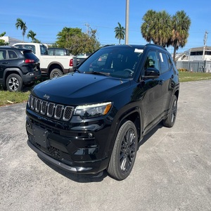 Jeep Compass Ltd High Altitude 4x4 2.0L Turbo Essence 8 vitesses AT d'occasion, modèle 2022, en excellent état. - Product Image 2