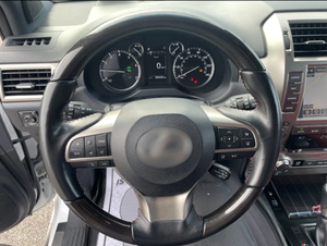 SUV 4x4 de Luxe 2024, 4.6L V8, Essence Automatique Premium, Véhicule d'Exportation d'Occasion en Excellent État, Sièges en Cuir, Conduite à Gauche - Product Image 5