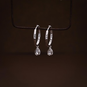 Boucles d'oreilles en diamant de laboratoire de style antique en forme de poire avec boucles d'oreilles en or 14 carats avec pendentif en diamant en forme de poire Bijoux à bas prix - Product Image 4