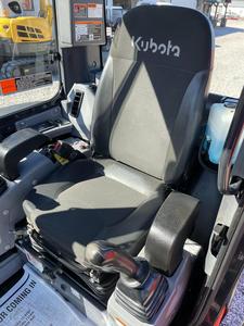 Mini-excavatrice Kubota U40 d'occasion en excellent état, avec godet hydraulique, patins en caoutchouc, pompe, moteur, noyau - Product Image 6