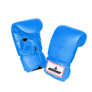 Gants de boxe avec intérieur doux et zone d'impact renforcée, rembourrage robuste et design confortable - Product Image 5