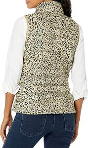 Vente directe d'usine Meilleures ventes Veste d'hiver décontractée pour homme Vêtement d'extérieur de haute qualité Respirant Fermeture éclair personnalisée Col en V Gilet matelassé 100% - Product Image 5