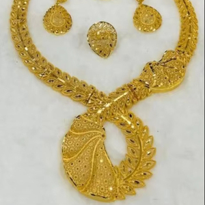 2024 Vintage italien inspiré mode 24K plaqué or cuivre collier boucle d'oreille ensemble directement expédié aux états-unis France Comores Mayotte - Product Image 1