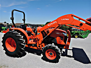 2020 pour KUBOTA L4701DT tracteur agricole 4WD d'occasion japonais pour Kubota 4x4 Machine agricole noyau de boîte de vitesses de moteur à charge avant - Product Image 2