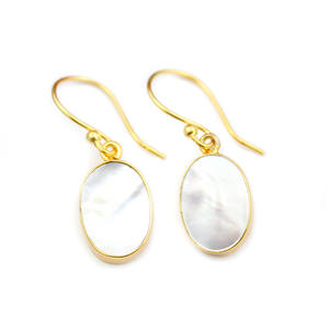 Lujo elegante blanco natural perla de agua dulce forma ovalada 24K chapado en oro pendiente colgante para mujer Joyería Al por mayor para la India - Product Image 1