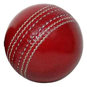 Balle de cricket en cuir rouge Balle en cuir de cricket personnalisée pour la pratique-Meilleur prix Balle de cricket sportive de bonne qualité fabriquée par Bahreïn - Product Image 1