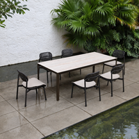 Ensemble de table et chaises de salle à manger d'extérieur en métal pour hôtel et restaurant, sur mesure, en aluminium et rotin PE résistant aux UV