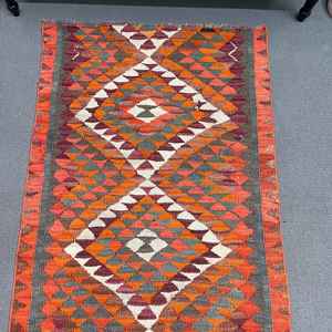 พรมวิ่งสไตล์ตุรกี ขนาด 2.7x8.7 ฟุต สีส้มเทา ลายตารางวินเทจ ทำจากขนสัตว์ - Product Image 2