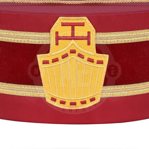 Sombreros Fez Rojos Tradicionales de Diseño Clásico, Acabado Premium, Cómodos, con Bordado Dorado, Material de Calidad, Detalles Elegantes, para Fiestas - Product Image 3