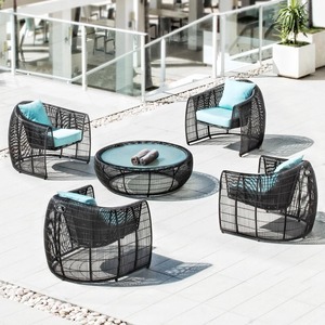 Ensemble de mobilier d'extérieur de luxe en trois pièces, chaise en rotin et bois massif, résistant aux intempéries, pour villa, cour, jardin, salon de jardin - Product Image 1