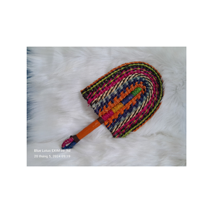 พัดลมมือฟาง SEDGE สินค้าใหม่ผลิตในเวียดนามด้วยวัสดุธรรมชาติ 100% สินค้าเป็นมิตรกับสิ่งแวดล้อมราคาที่ดีที่สุดจากเวียดนาม - Product Image 4